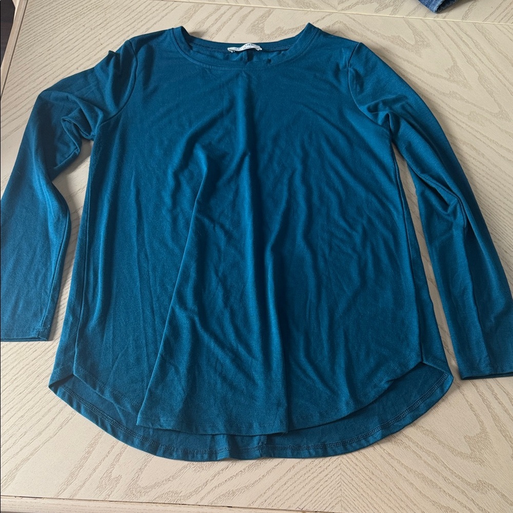 Zenana Outfitters Teal Long Sleeve Top